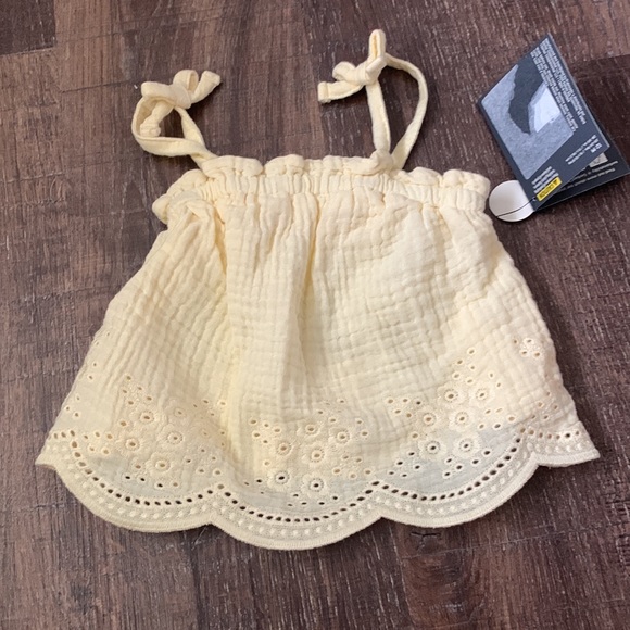 Modern Moments by Gerber Baby Girls Eyelet & Gauze set - Picture 2 of 5